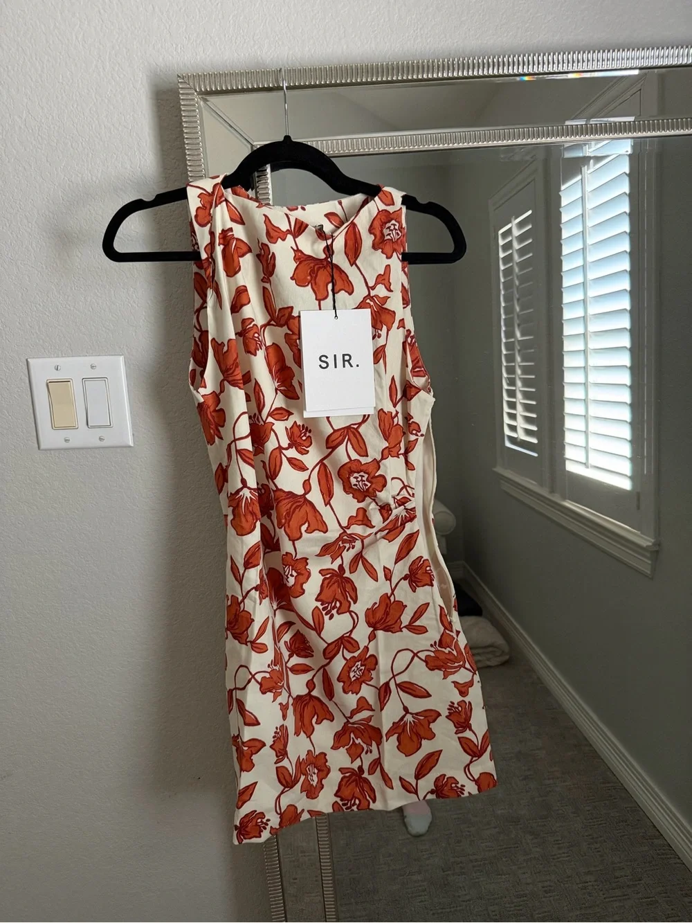NWT SIR Chloe Floral Linen Mini Dress